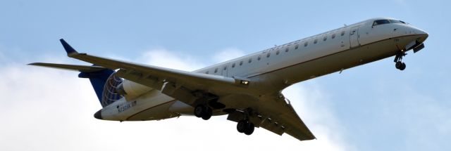 Canadair Regional Jet CRJ-700 (N730SK)