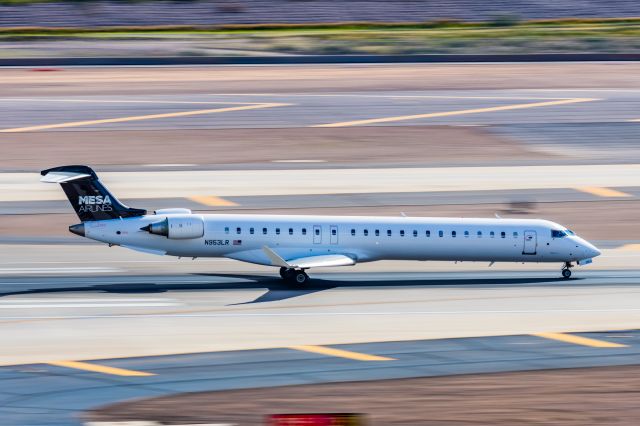Canadair Regional Jet CRJ-900 (N953LR) - A Mesa Airlines CRJ900 taking off from PHX on 2/28/23. Taken with a Canon R7 and Canon EF 100-400 L ii lens.