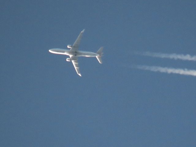 Embraer 175 (N427YX)