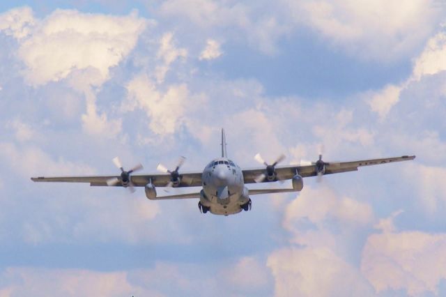 Lockheed C-130 Hercules — - Windy days mean short runwat takeoffs which usually means better shots.