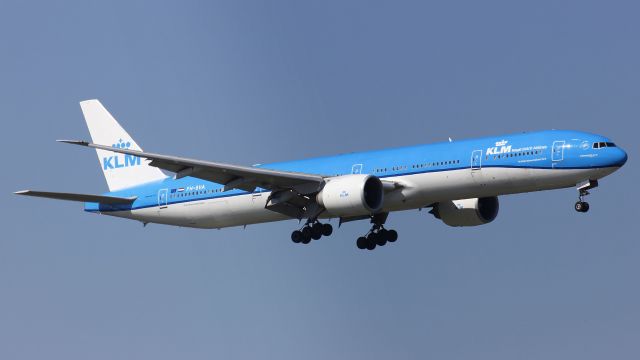 BOEING 777-300 (PH-BVA)