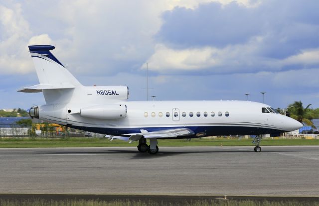 Dassault Falcon 900 (N805AL)