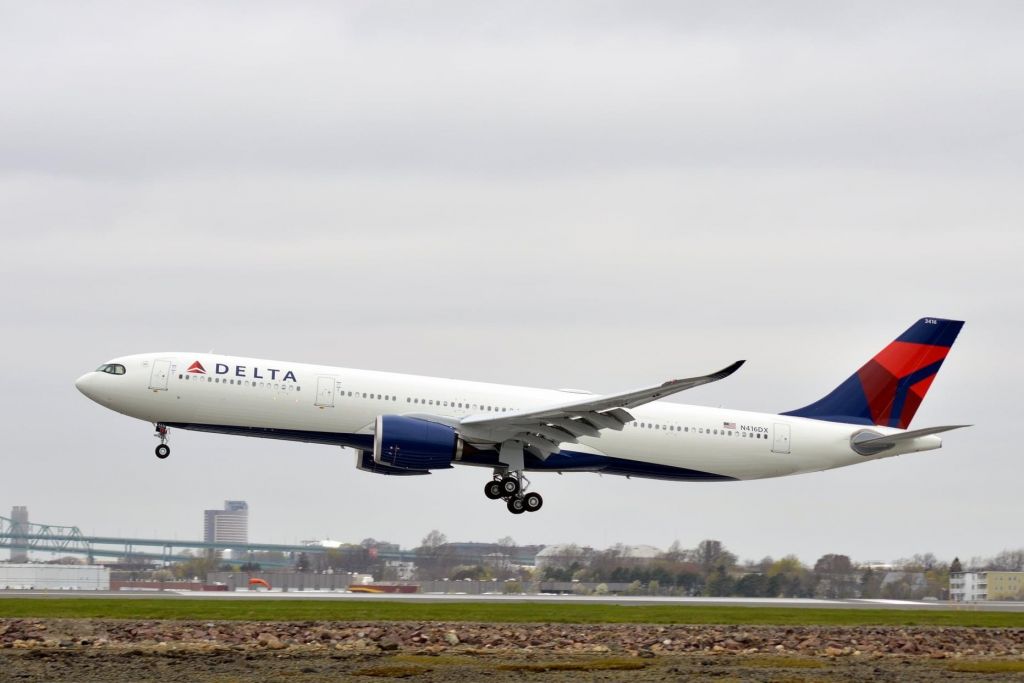 Airbus A330-900 (N416DX) - Delta 223 Heavy arriving from Paris 