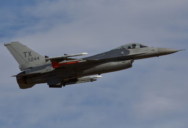 Lockheed F-16 Fighting Falcon (86-0244) - A member of the 457th Fighter Squadron arriving low in the pattern to NAS/JRB Fort Worth, from a local sortie (Please view in "full" for highest image quality)