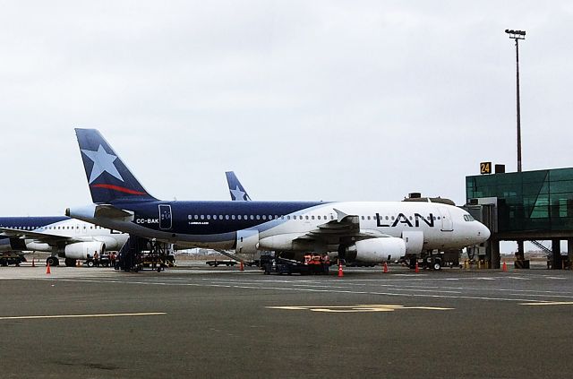 Airbus A320 (CC-BAK) - Airbus A.320-232