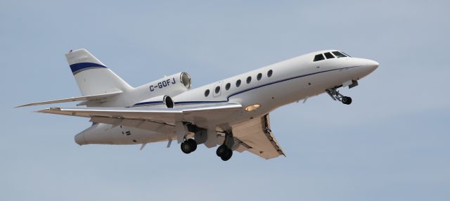 Dassault Falcon 50 (C-GOFJ)