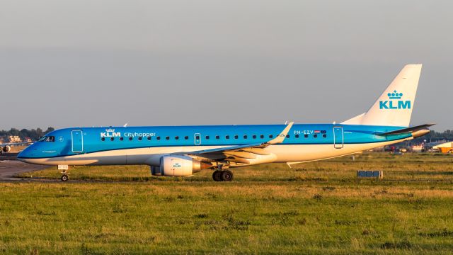 Embraer ERJ-190 (PH-EZV)