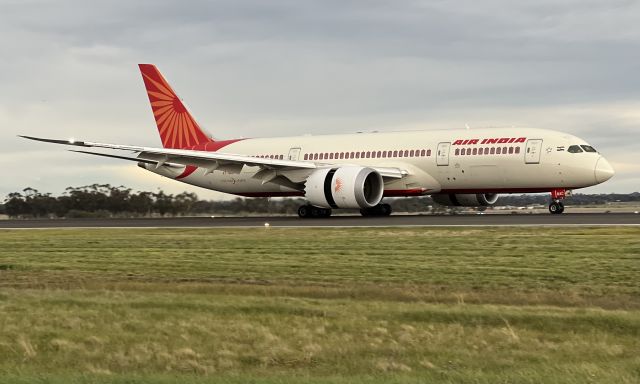 Boeing 787-8 (VT-NAC)