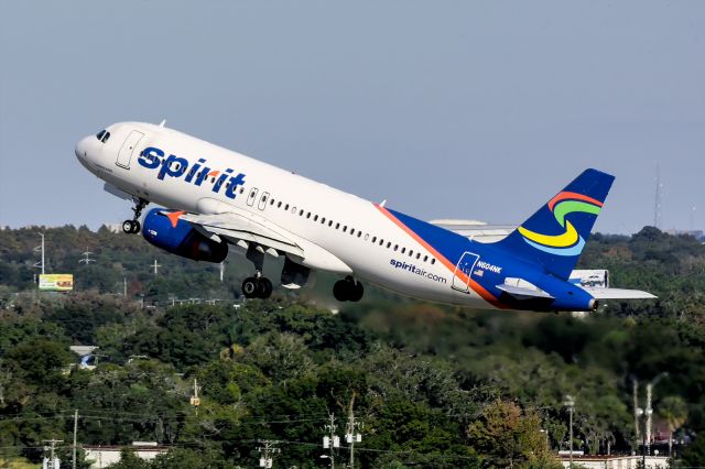 Airbus A320 (N604NK) - Departing KTPA on RWY 1R bound for KORD 11/29/2014