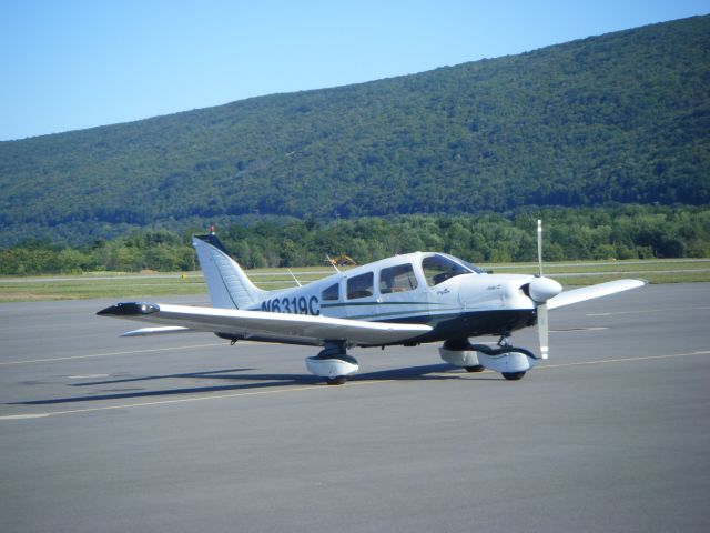 Piper Cherokee (N6319C)