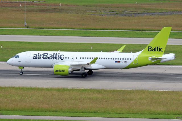 Airbus A220-300 (YL-ABS)