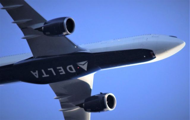 Airbus A330-900 (N407DX) - #281 SEA-PVG 12.12.20