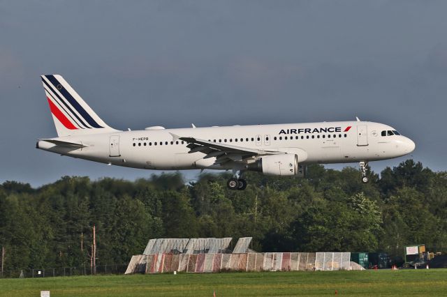 Airbus A320 (F-HEPB) - AFR1668 arriving from Paris CDG