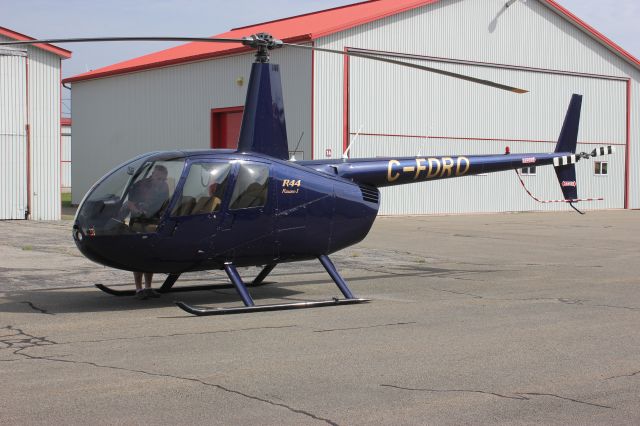 C-FDRO — - Robinson R-44 Raven I C-FDRO Aéroport de Lachute CSE4 QC. 25-08-2018