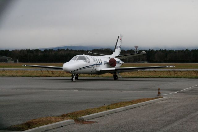 — — - Cessna 501 Citation I/SP  -  Graz  -  2015-01-23