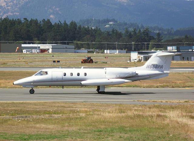 Learjet 35 (N568PA)