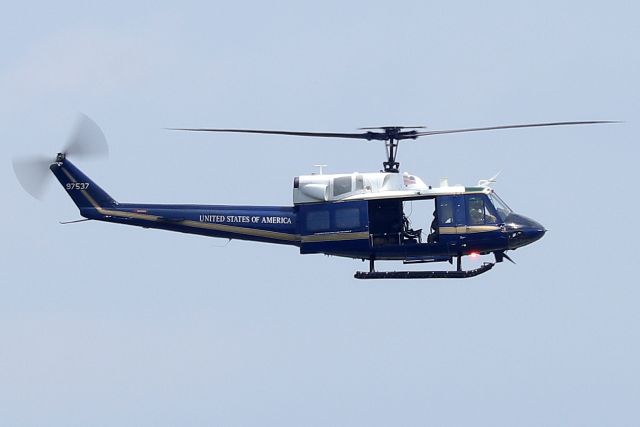 69-5737 — - 'Muscle 6' returning back to the ramp. From the 1st Helicopter Squadron assigned to the 316th Operations Group based at Joint Base Andrews, Maryland 