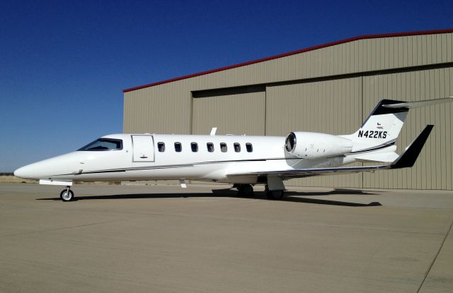 Learjet 40 (N200KJ)