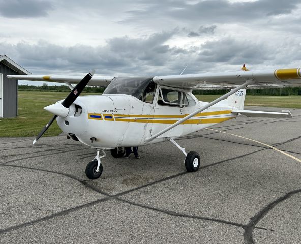 Cessna Skyhawk (C-FUZR) - Cessna 172G C-FUZR by the fuel pumps at Smiths Falls.
