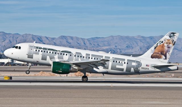 Airbus A319 (N922FR)