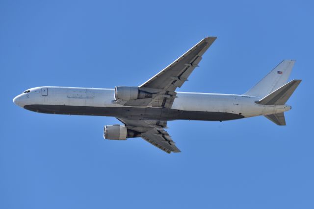 BOEING 767-300 (N364CM) - 05-07-22