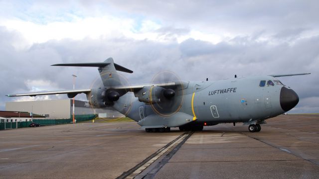 AIRBUS A-400M Atlas (N5403) - Sprungdienst Saarland Brigade