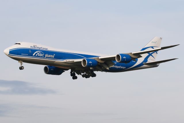 BOEING 747-8 (VQ-BFU)