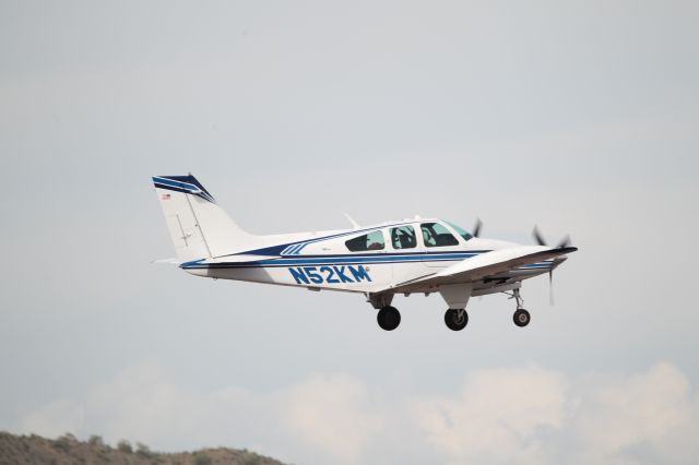 Beechcraft 55 Baron (N52KM)