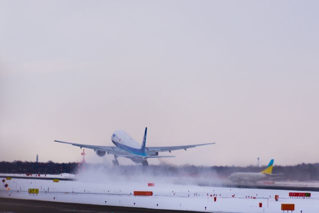 Boeing 777-200 (JA751A)