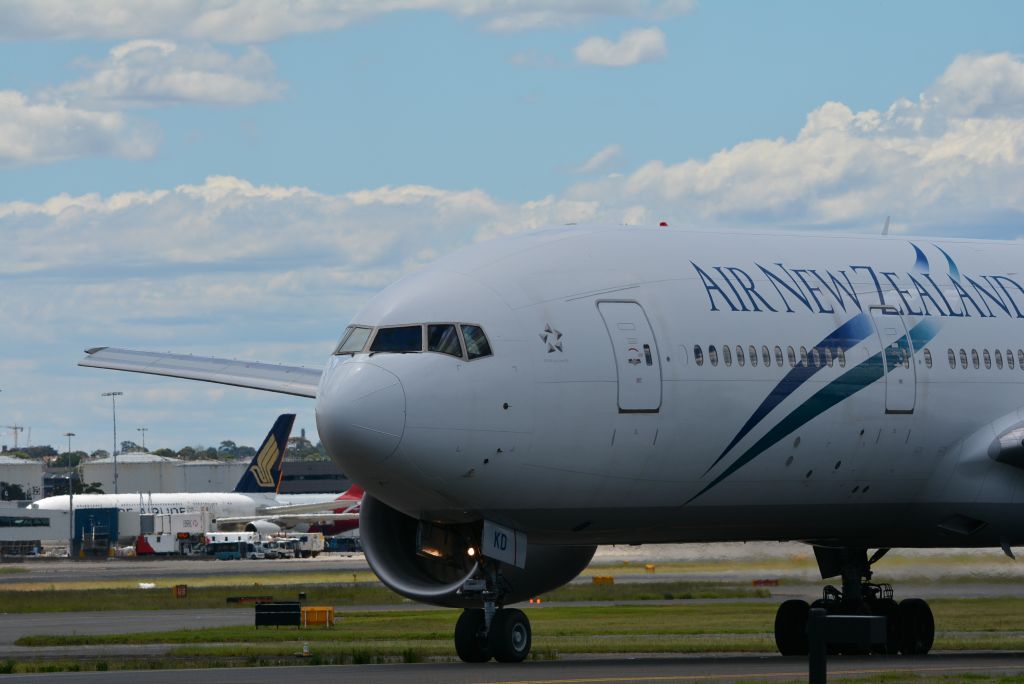 Boeing 777 (ZK-OKD) - ZK-OKD Air New Zealand Boeing 777-219(ER) 