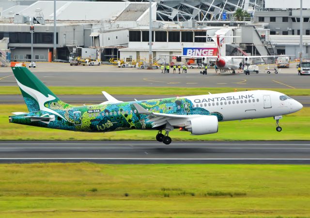 Airbus A220-300 (VH-X4A)