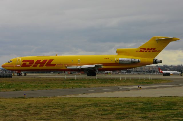 BOEING 727-200 (VH-DHE)