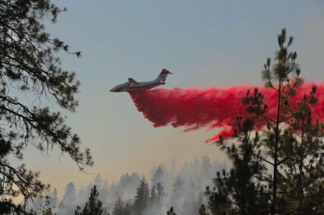 Avro Avroliner (RJ-85) (N635AC) - Tanker 167 dropping on the Long Lake fire at Long Lake, Washington. July 3rd, 2021.