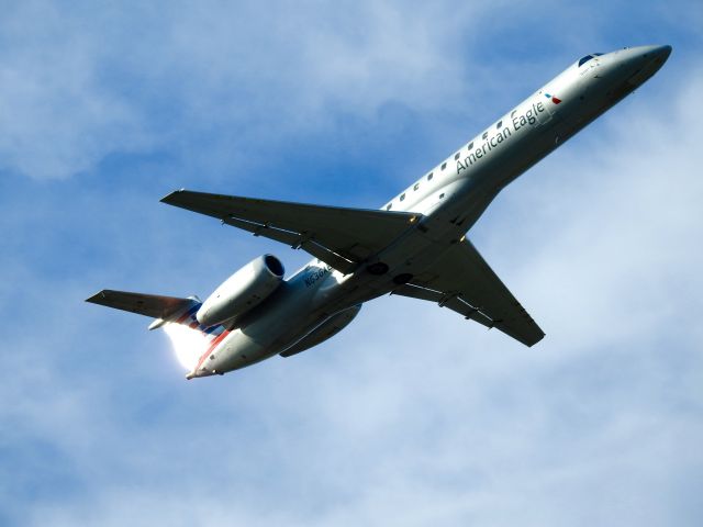 Embraer ERJ-145 (N636AE)