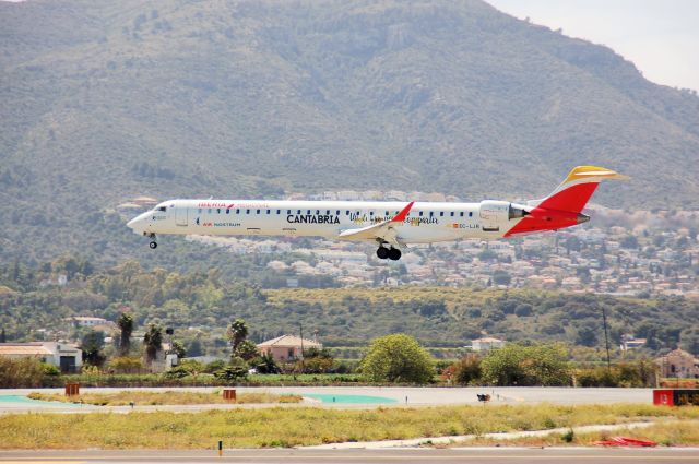 Canadair Regional Jet CRJ-900 (EC-LJR)