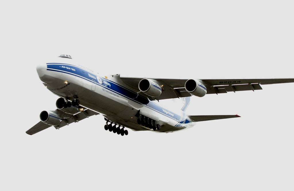 Antonov An-124 Ruslan (RA-82044) - Antonov landing at Moffett Federal Airfield in California on December 3, 2013.