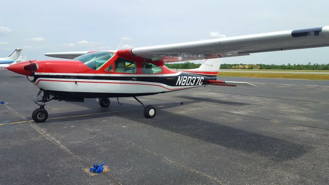 Cessna 177RG Cardinal RG (N8037G) - Fuel Stop 