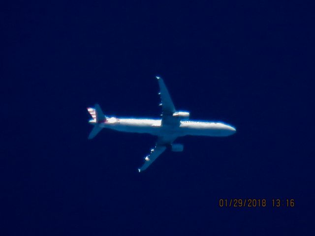 Airbus A321 (N192UW)