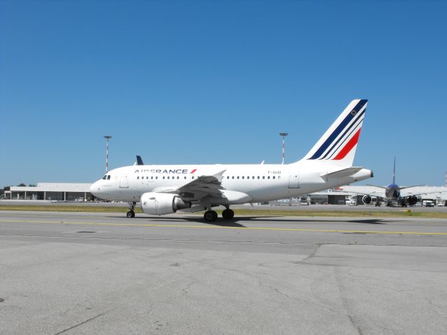 Airbus A320 (F-GUGI)