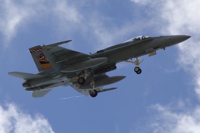A2126 — - On short finals into Townsville Airport.