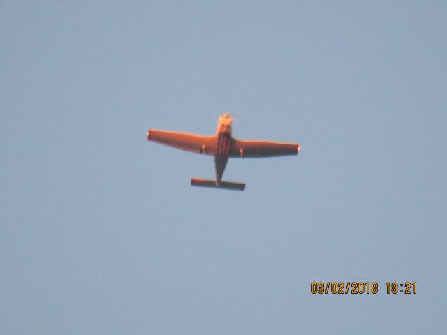 Piper Cherokee (N494OU)