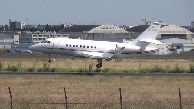 Dassault Falcon 2000 (SP-ARK)