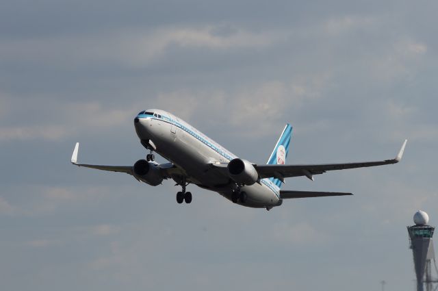 Boeing 737-700 (PH-BXA)