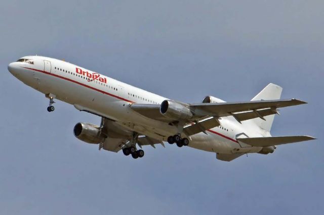 Lockheed L-1011 TriStar (N140SC) - Orbital Sciences Lockheed L-1011 N140SC Stargazer on approach to land at VAndenberg Air Force Base following the launch of the Aeronomy of Ice in the Mesosphere (AIM) mission on April 25, 2007.