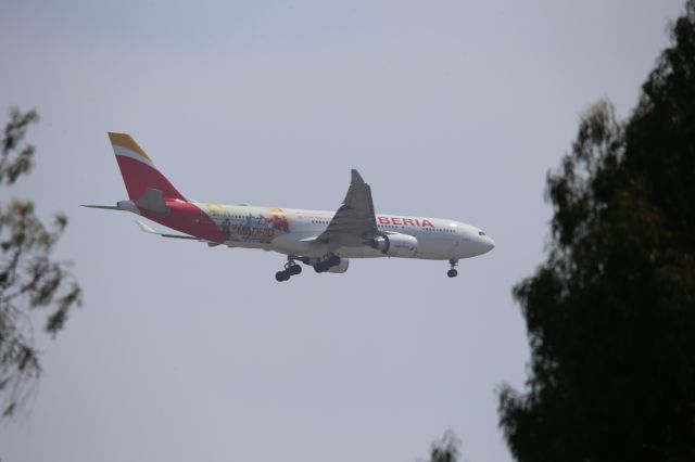 Airbus A350-900 (EC-MJA)
