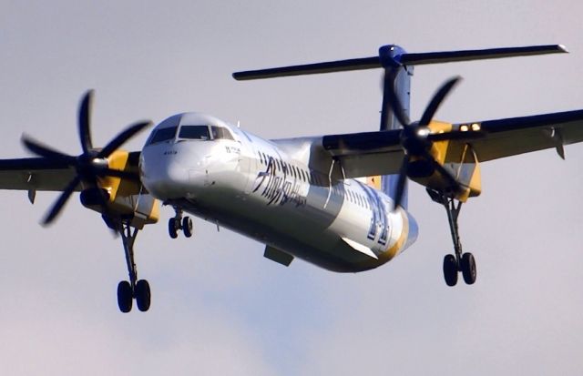 de Havilland Dash 8-400 (N403QX)