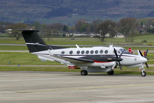 Beechcraft 35 Bonanza (N883B)