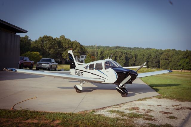 Piper Cherokee (N5197F)