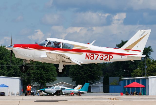 Piper PA-24 Comanche (N8732P)