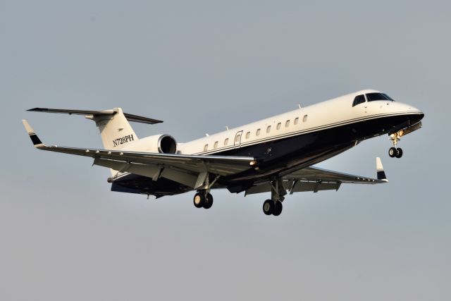 Embraer Legacy 600/650 (N728PH) - Nice looking Legacy 600. 23-L. 07-14-21